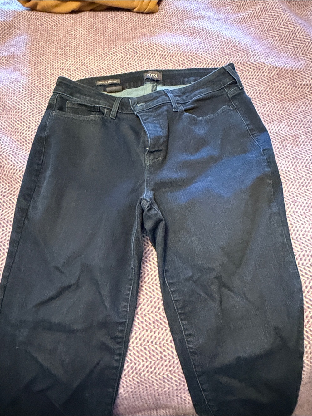 NYDJ Straight Leg Jeans in Dark Blue Wash